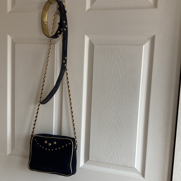 Mondi vintage gorgeous blue suede shoulder bag with matching belt.Made in Italy. - Picture 3 of 11
